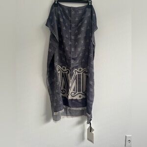 NWT MaxMara Blue and Grey Logo-Print Wrap Scarf